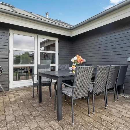 Thorwith - 150m From The Sea By Interhome *